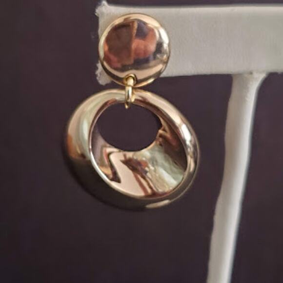 J. Crew Doorknocker Earrings Gold Tone Dangle Drop Pierced New with Tags - Picture 3 of 6